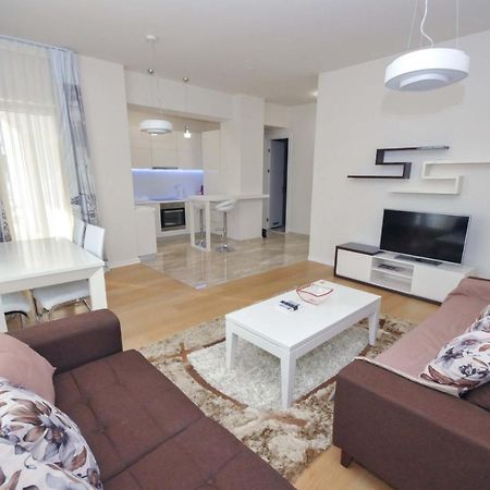 Luxury Montesun Apartments Будва Экстерьер фото