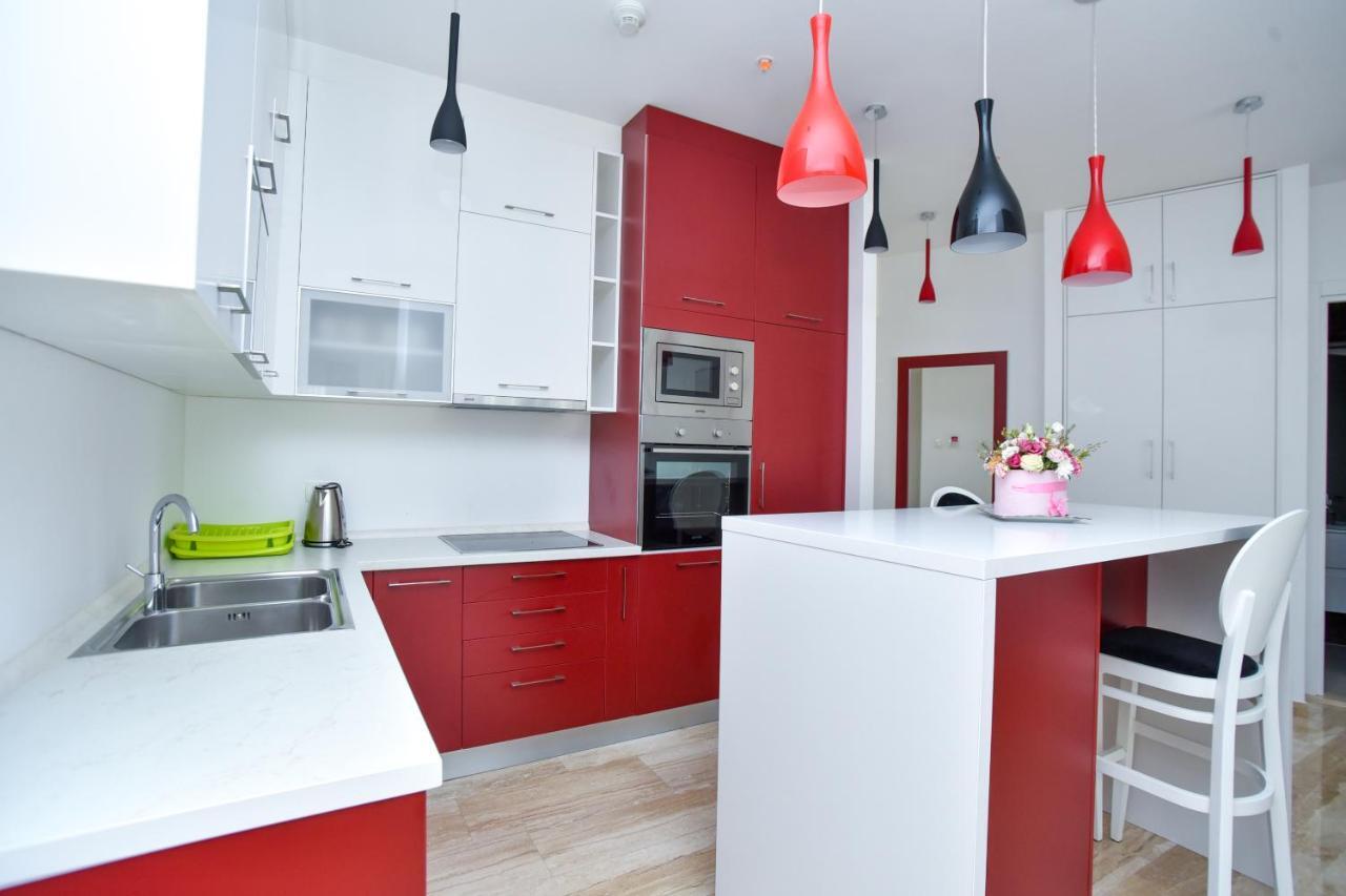 Luxury Montesun Apartments Будва Экстерьер фото